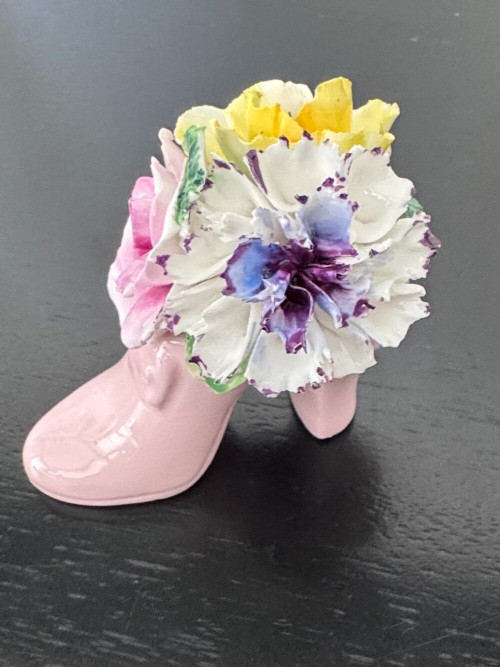 Radnor Vintage Bone China Shoe Figurine, Floral Bouquet Pink England Porcelain - Picture 2 of 6